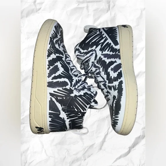 Veja X Marni White and Black Sneakers - Picture 5 of 12